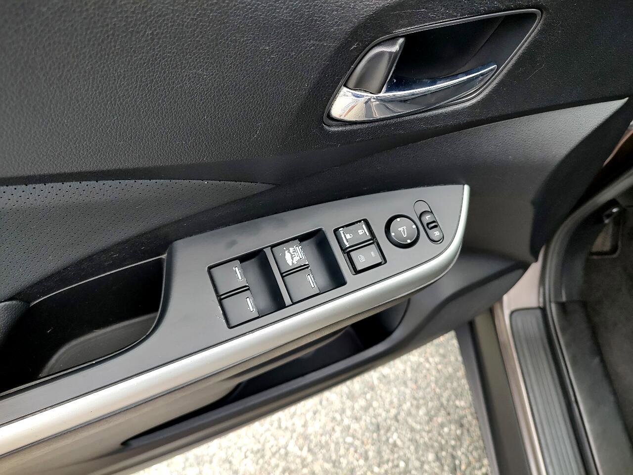 Used 2015 Honda CR-V EX-L image 8