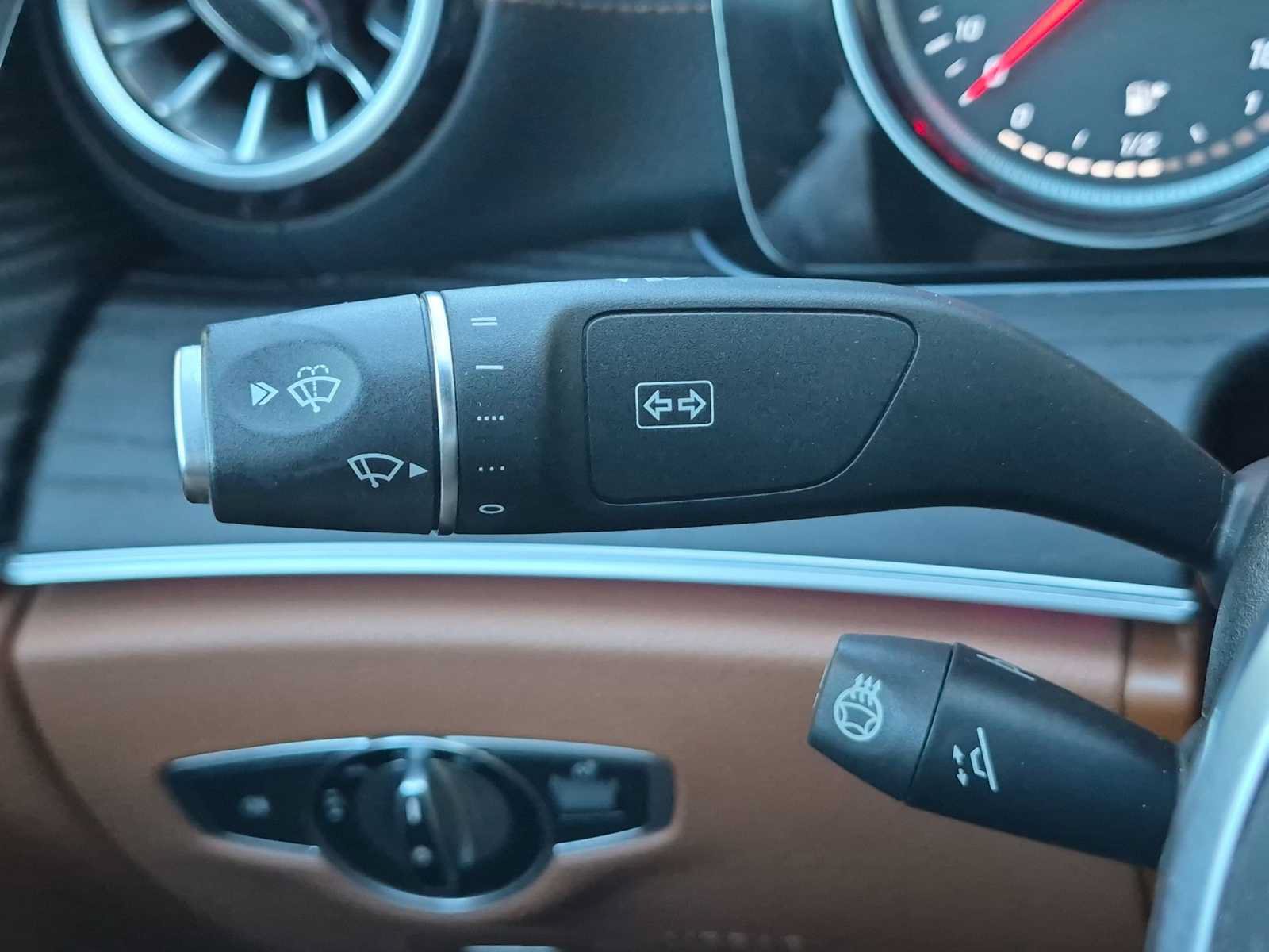 Used 2019 Mercedes-Benz E 450 Cabriolet image 27