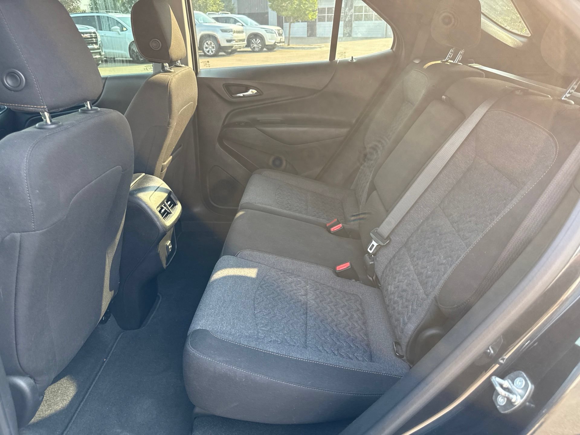 Used 2023 Chevrolet Equinox LT w/ Driver Convenience Package AWD/4WD image 9