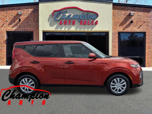 Used 2020 Kia Soul LX FWD image 3