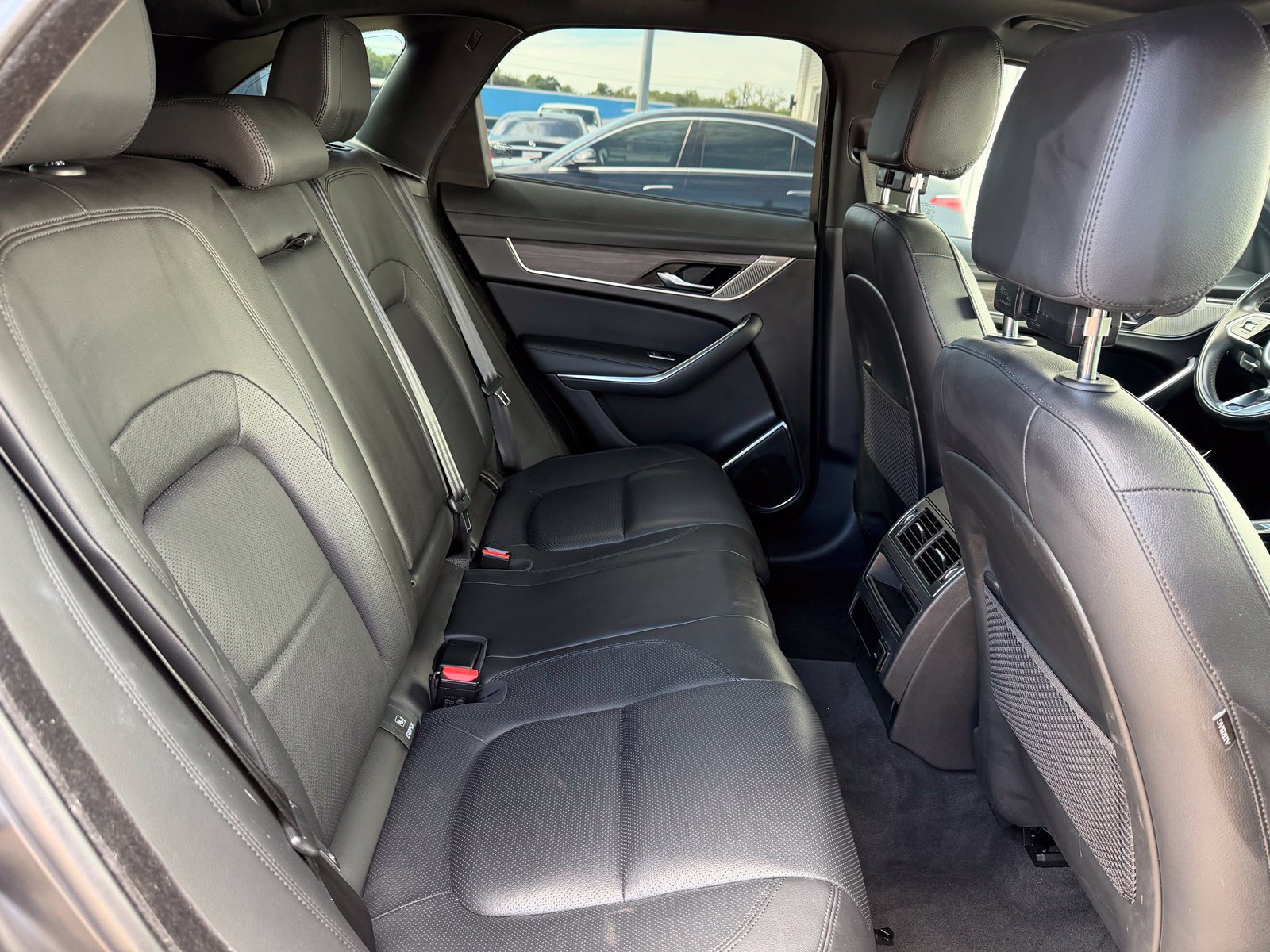 Used 2023 Jaguar F-PACE S AWD/4WD image 34