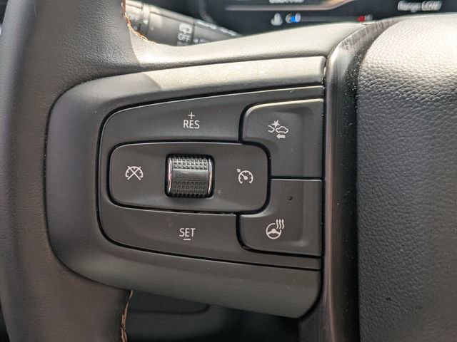 Used 2024 GMC Yukon AT4 w/ Technology Package AWD/4WD image 28