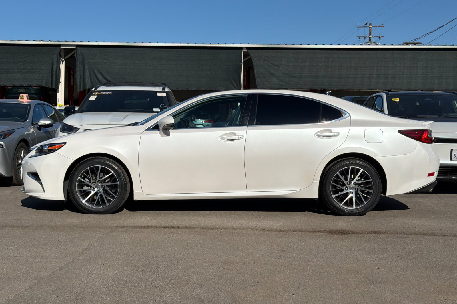 Used 2017 Lexus ES 350 FWD image 7