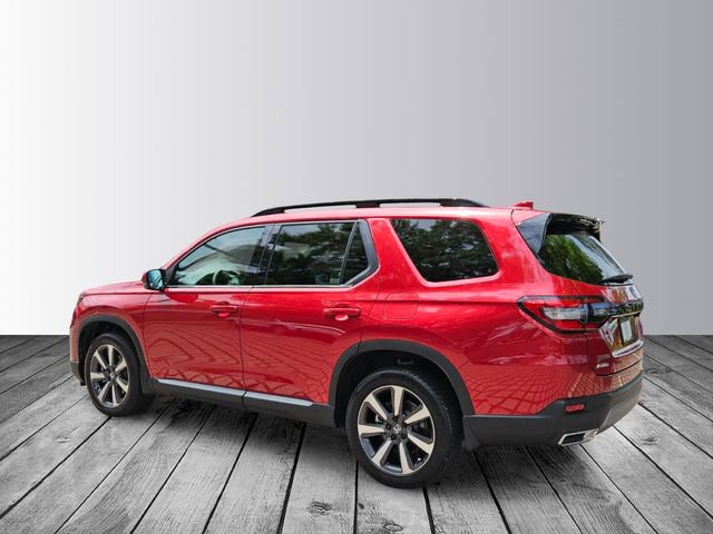 Certified 2025 Honda Pilot Touring image 3