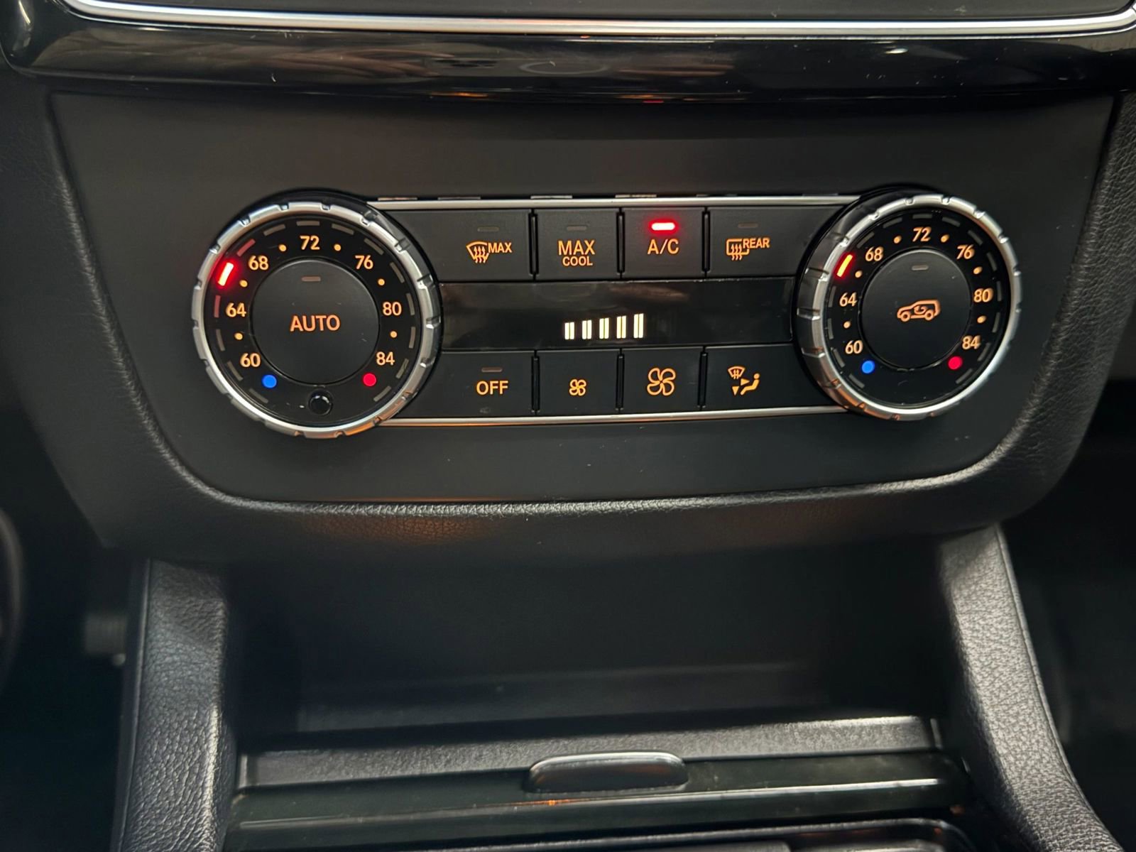 Used 2016 Mercedes-Benz GLE 350 w/ Premium Package image 34