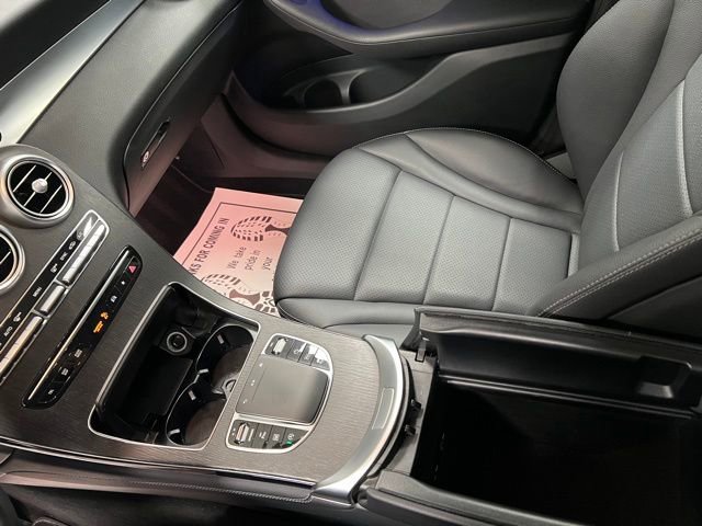 Used 2021 Mercedes-Benz GLC 300 4MATIC image 32