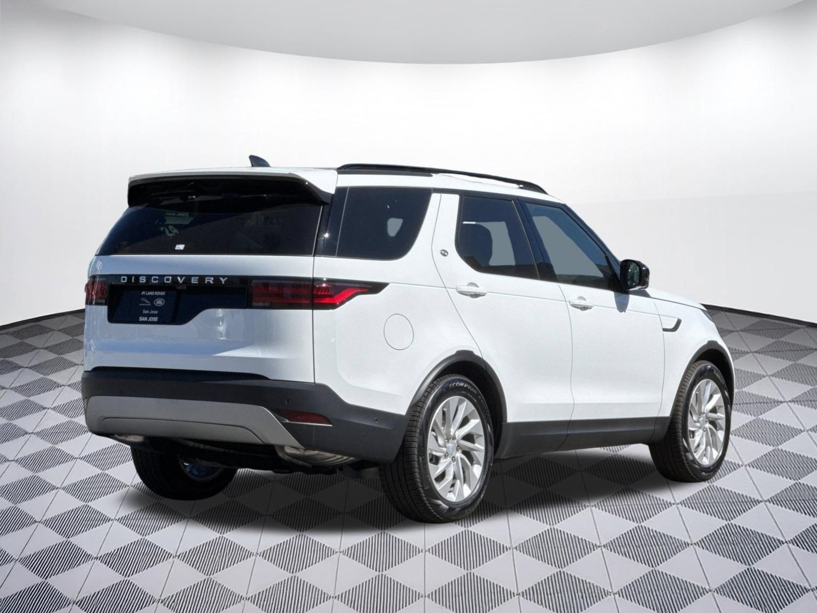 New 2026 Land Rover Discovery S AWD/4WD image 9