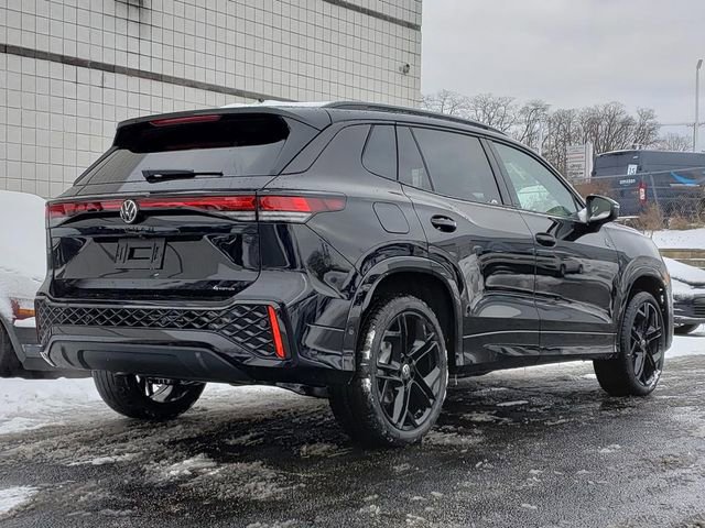 New 2026 Volkswagen Tiguan SE R-Line image 3
