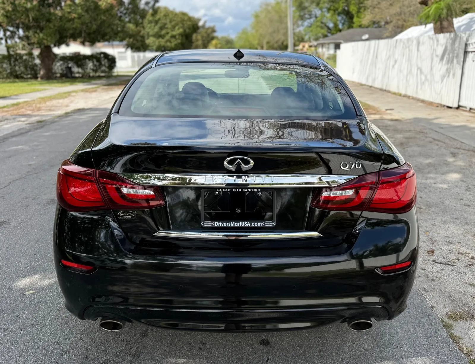 Used 2018 INFINITI Q70 Luxe image 6