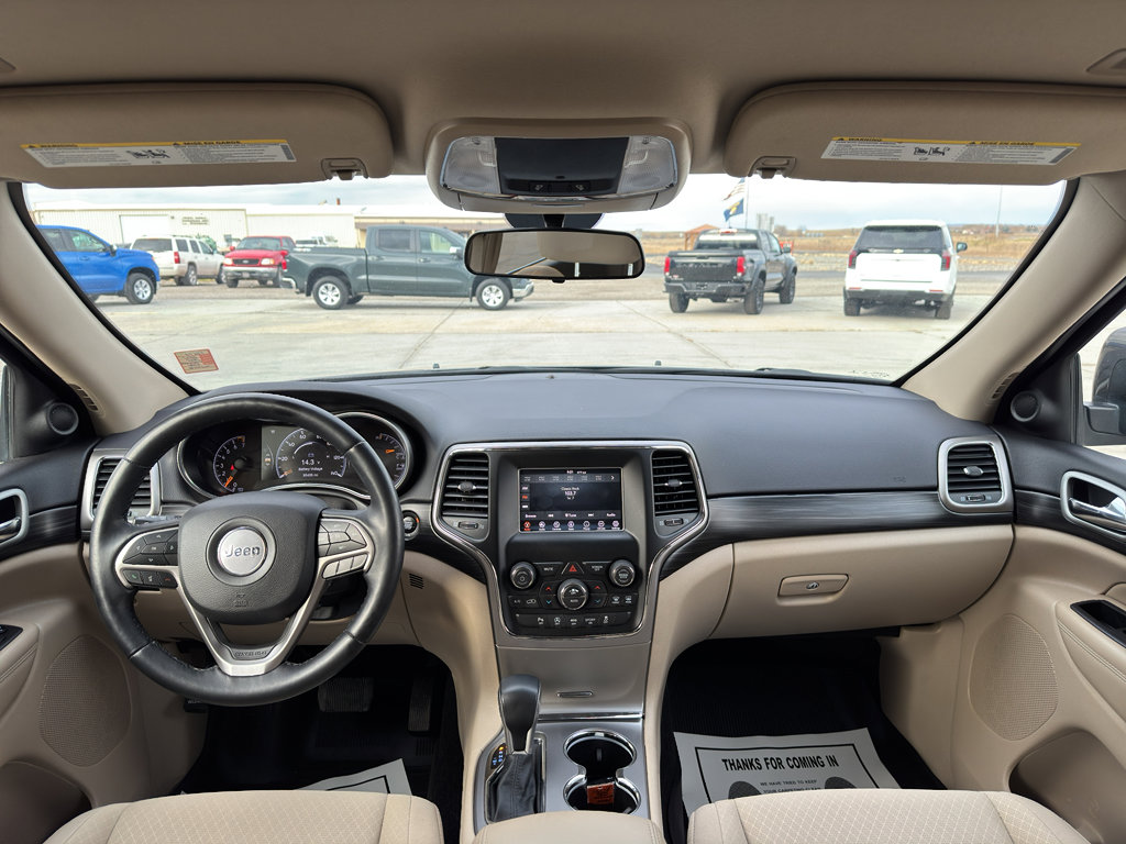 Used 2021 Jeep Grand Cherokee Laredo image 17