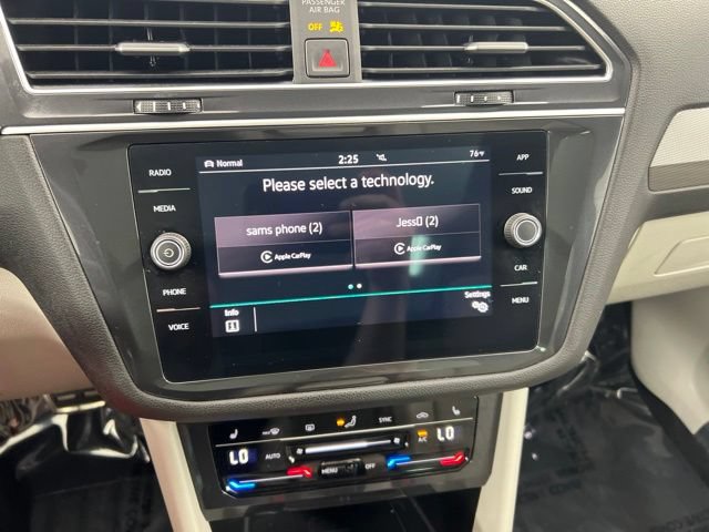 Used 2024 Volkswagen Tiguan SE R-Line AWD/4WD image 18