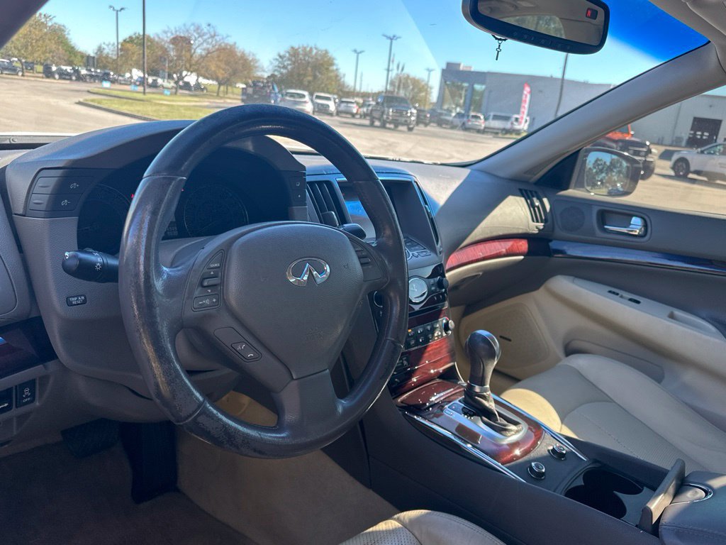 Used 2010 INFINITI G37 Journey w/ Premium Pkg RWD image 13