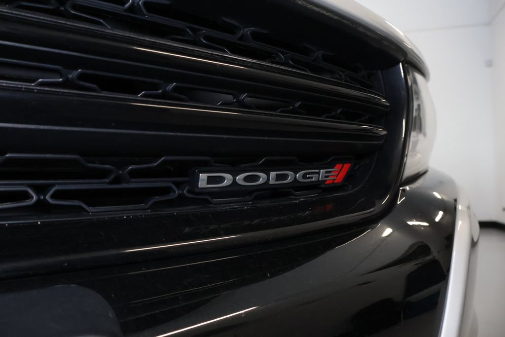 Used 2020 Dodge Charger SXT AWD/4WD image 9