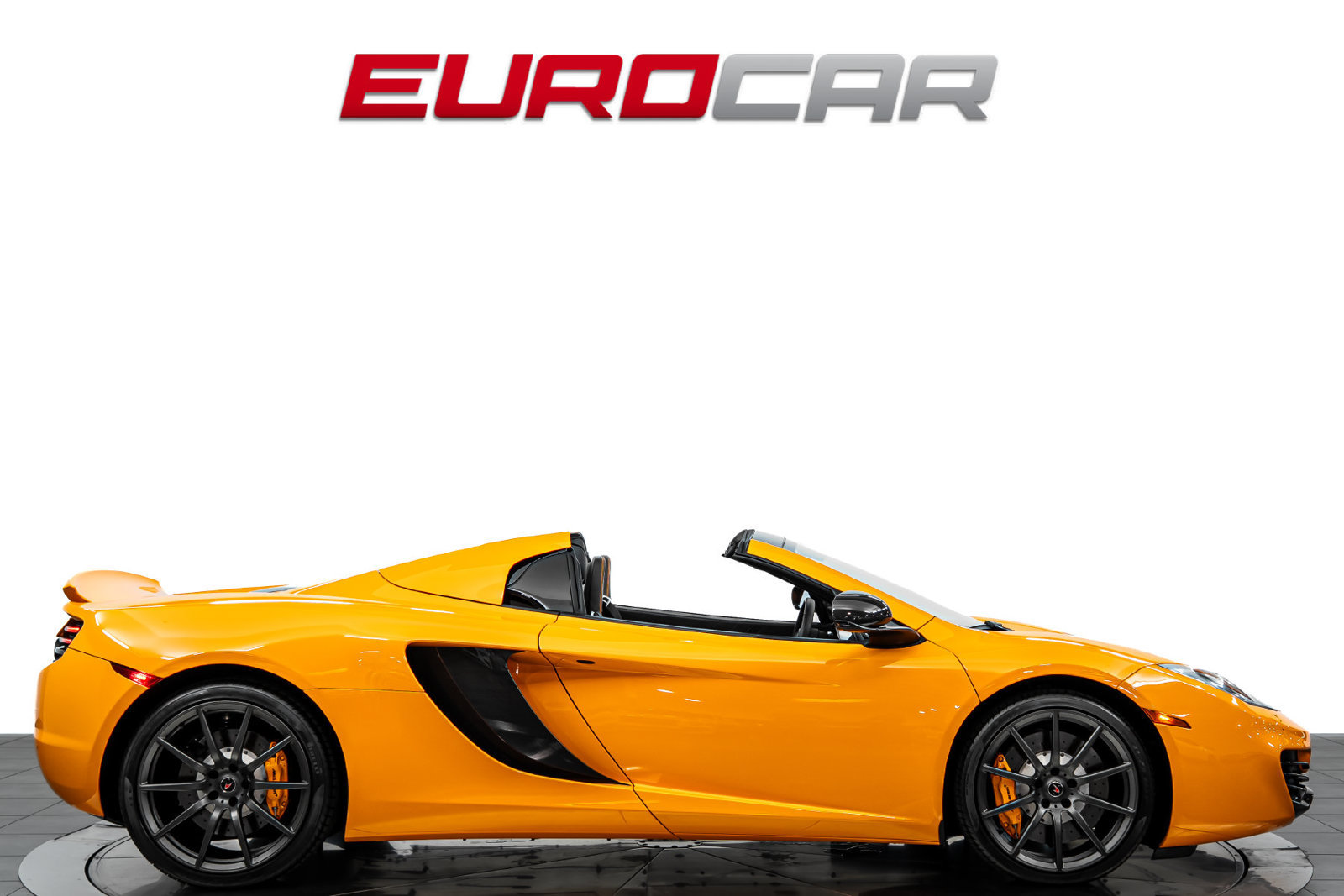 Used 2013 McLaren MP4-12C Spider RWD image 8