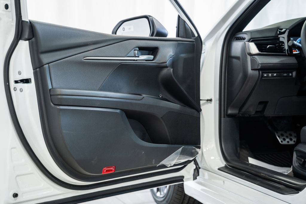 New 2026 Toyota Camry SE image 35