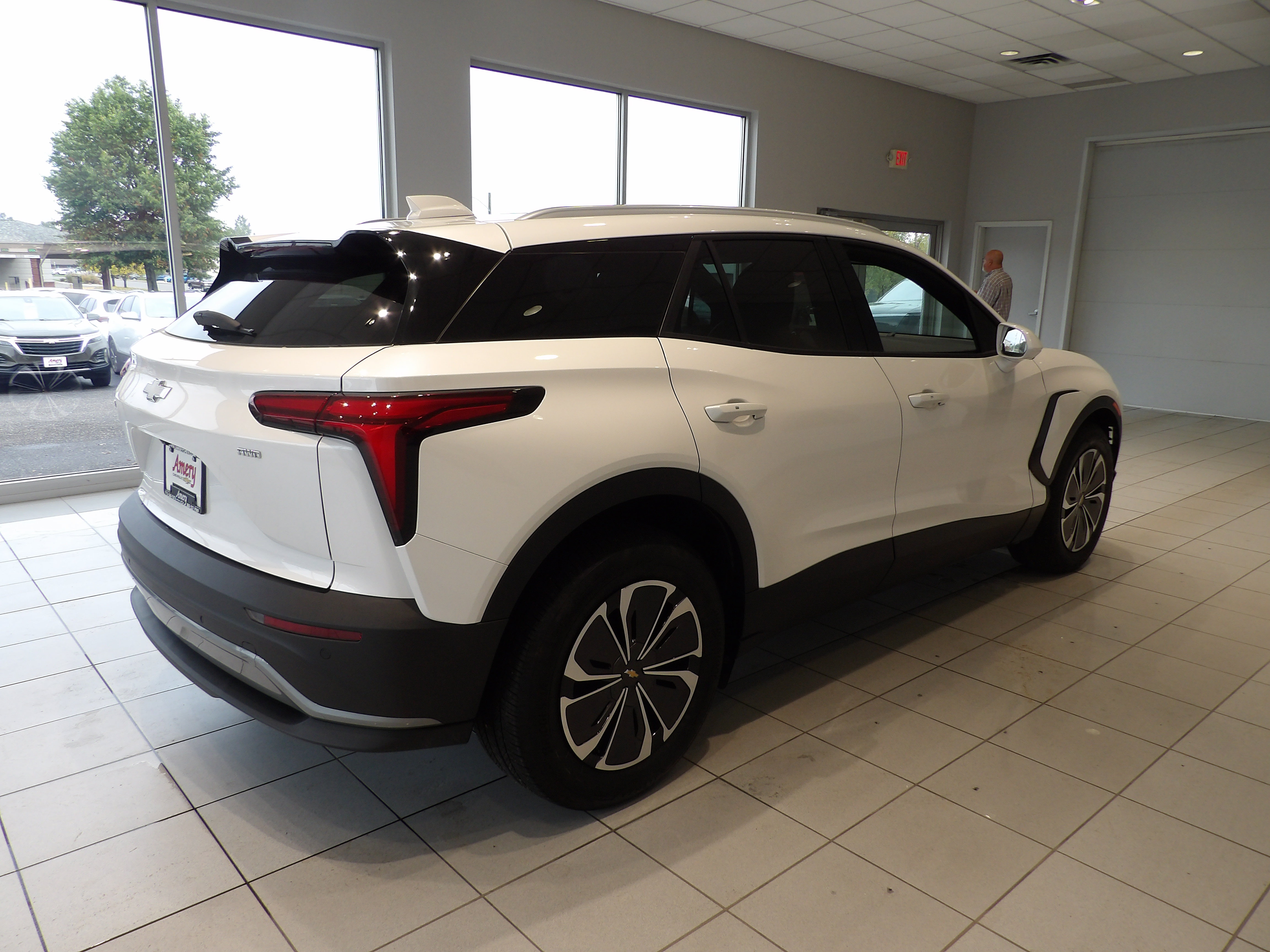 Used 2024 Chevrolet Blazer EV LT AWD/4WD image 4
