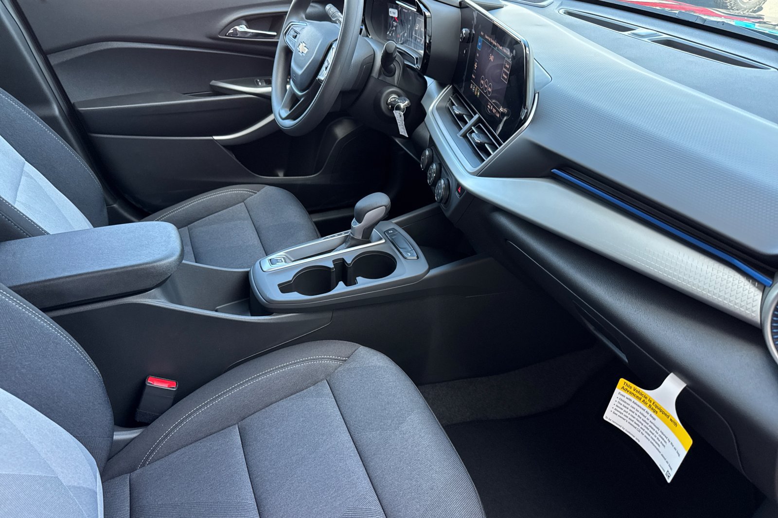 New 2026 Chevrolet Trax LS w/ LS Convenience Package FWD image 15