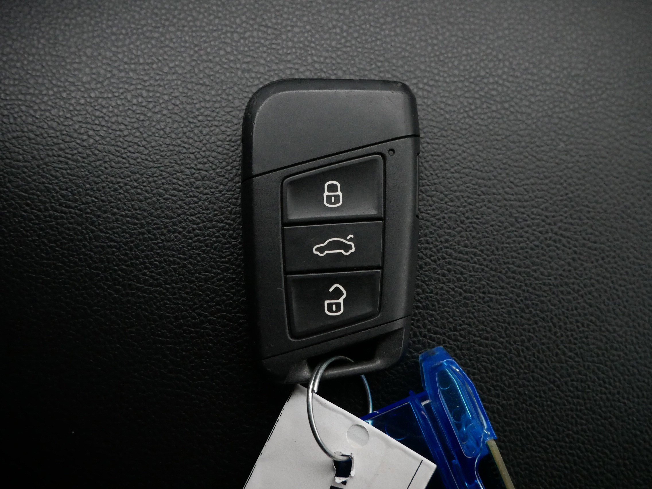 Certified 2022 Volkswagen Atlas SE image 29