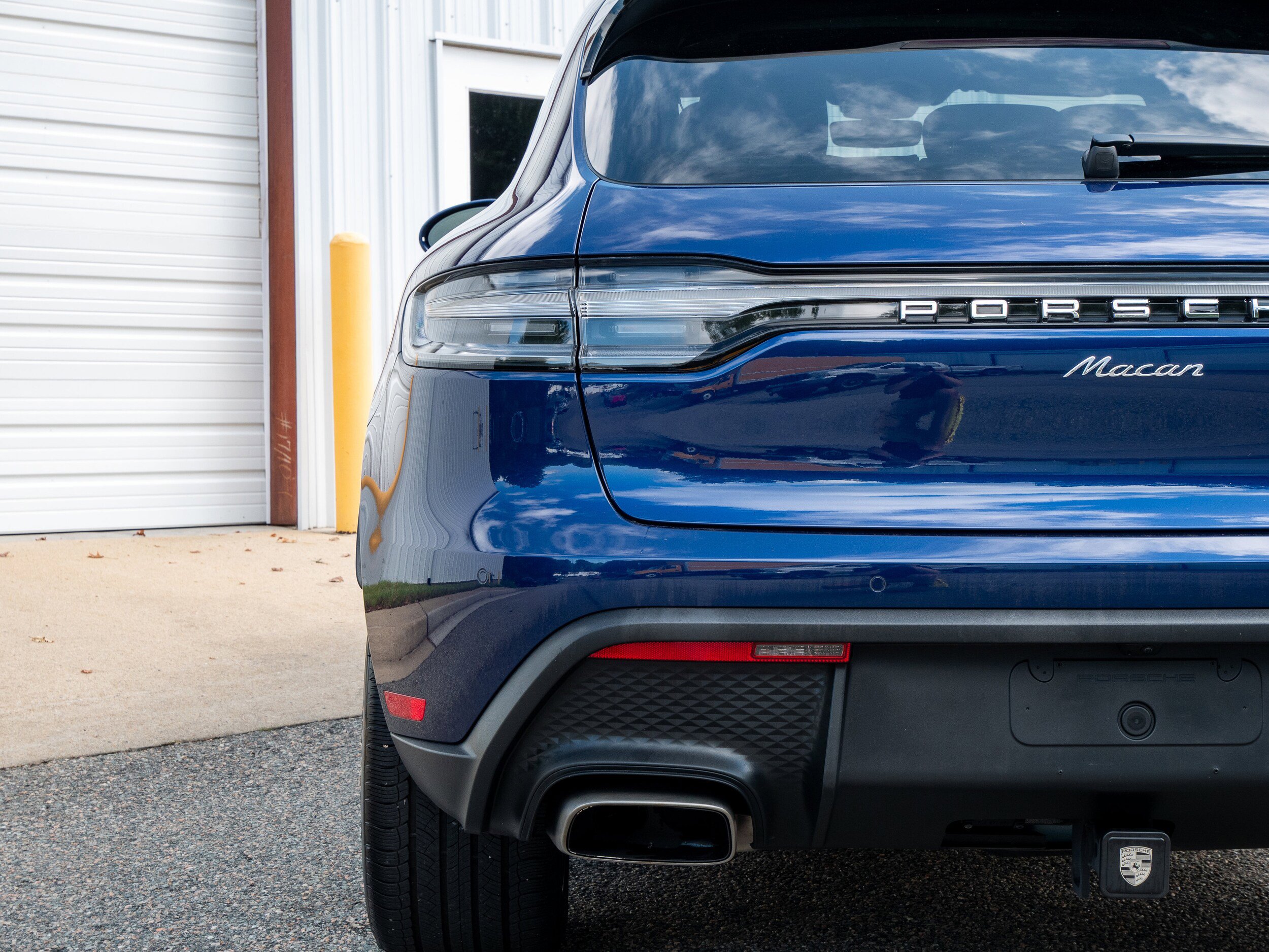 Certified 2024 Porsche Macan AWD/4WD image 14