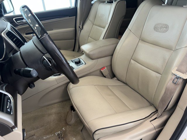 Used 2016 Jeep Grand Cherokee Overland AWD/4WD image 10