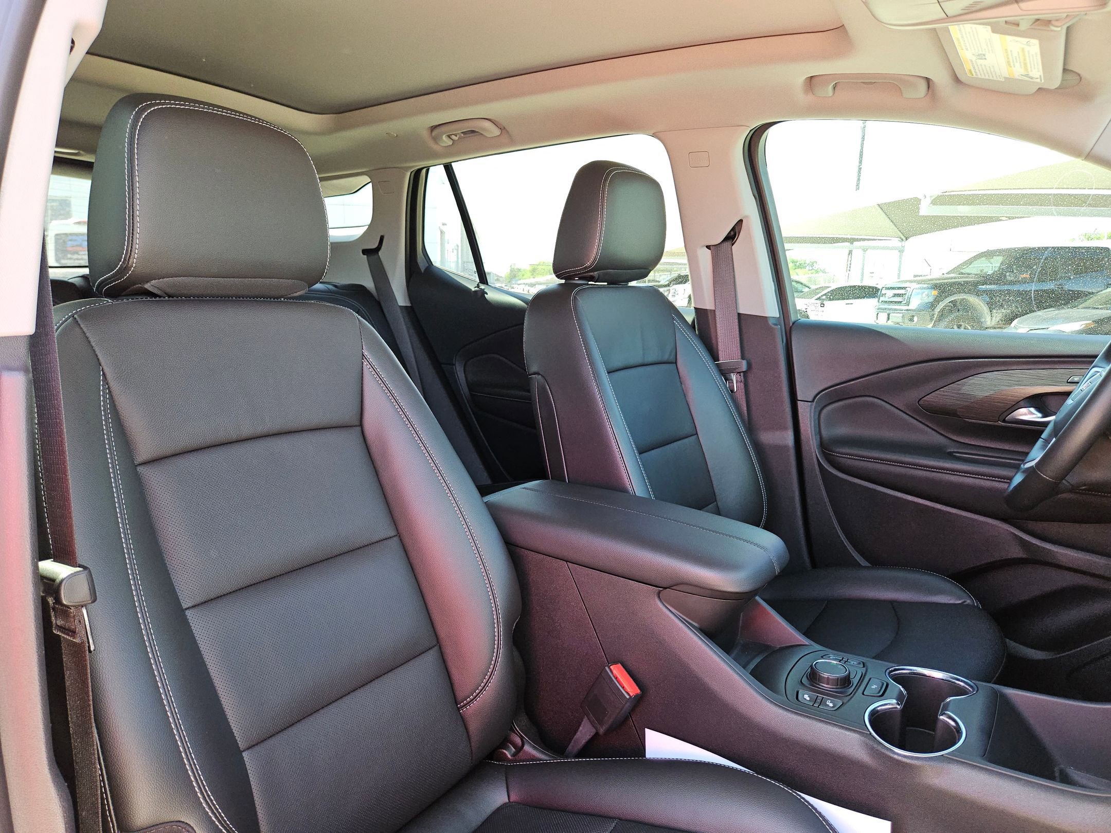 Certified 2022 GMC Terrain SLT w/ Infotainment Package II image 30