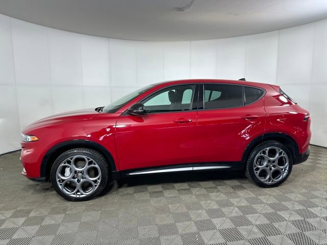 Used 2024 Alfa Romeo Tonale Ti w/ Premium Interior Package image 6