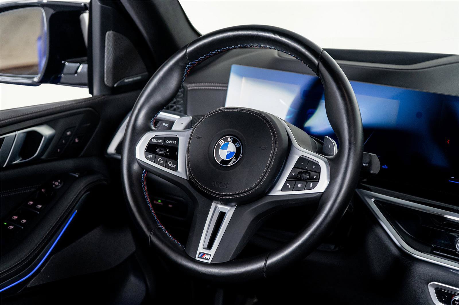 Used 2025 BMW X5 M60i AWD/4WD image 52