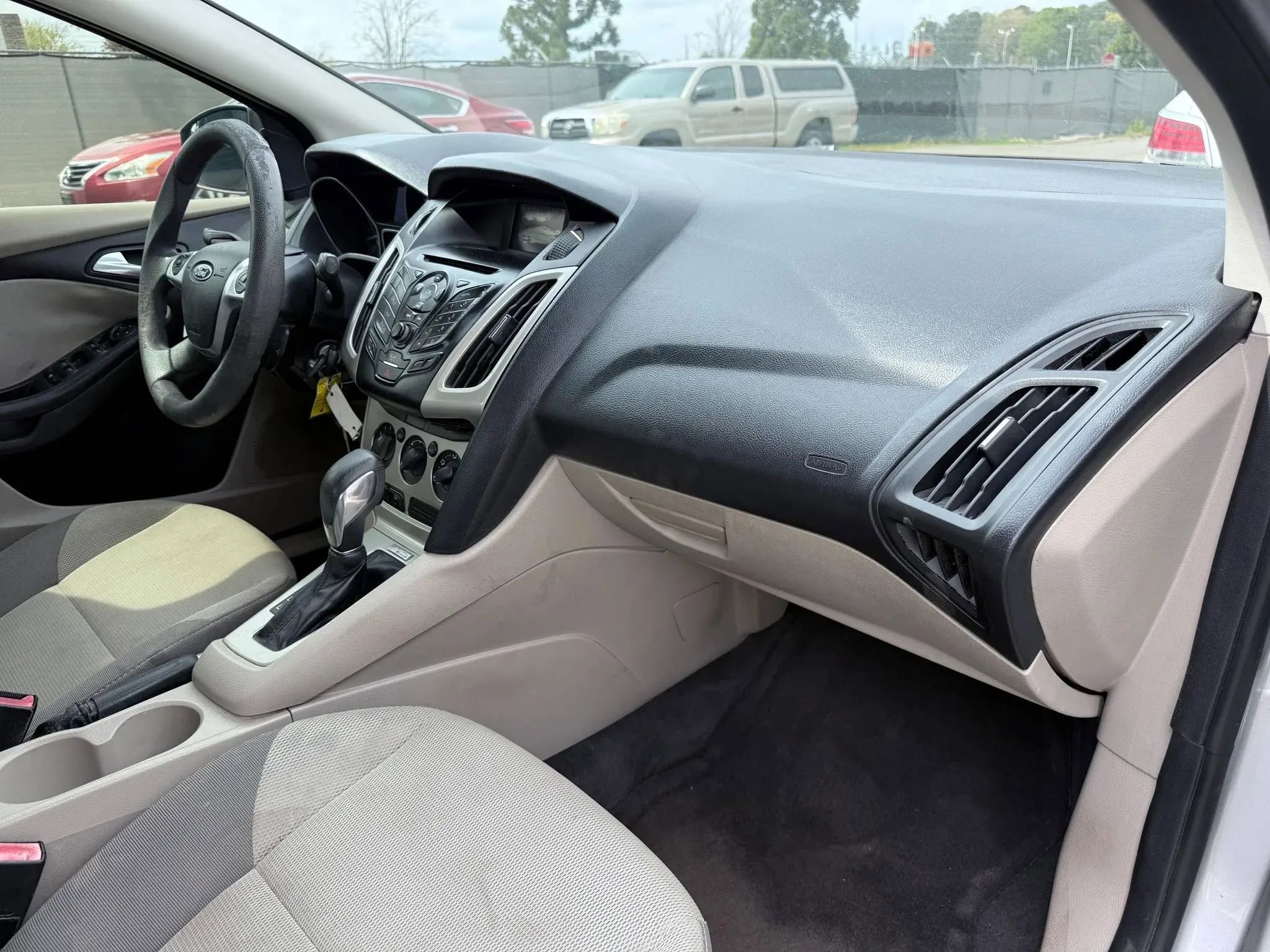 Used 2012 Ford Focus SE image 19
