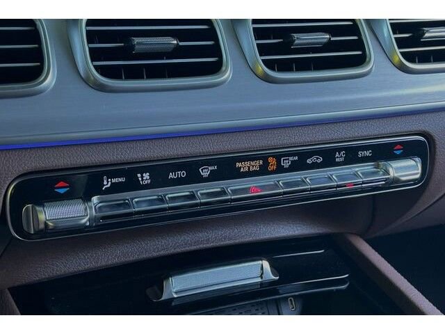 Used 2024 Mercedes-Benz GLS 450 4MATIC image 17