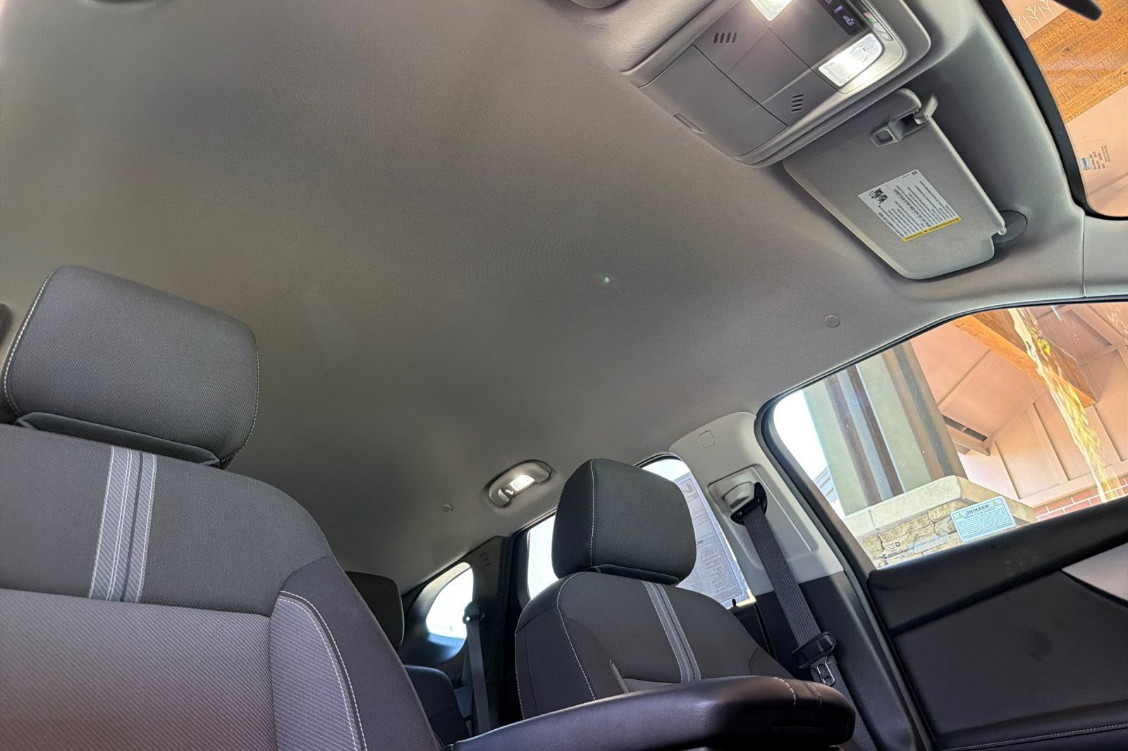 Used 2025 Chevrolet Blazer LT FWD image 17