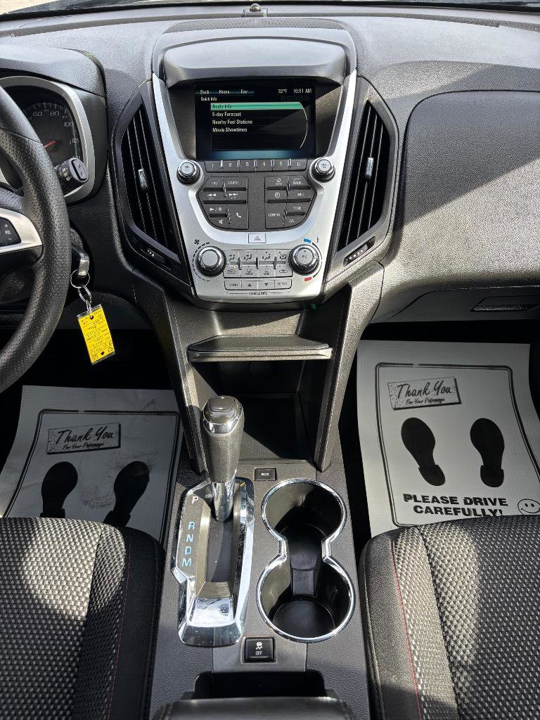 Used 2017 Chevrolet Equinox LT image 21