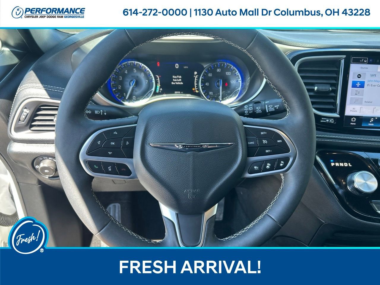 Used 2025 Chrysler Pacifica Select FWD image 15