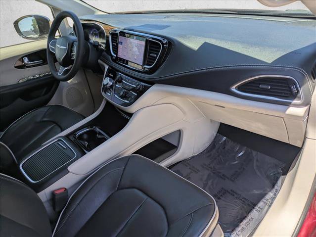 Used 2023 Chrysler Pacifica Limited FWD image 20