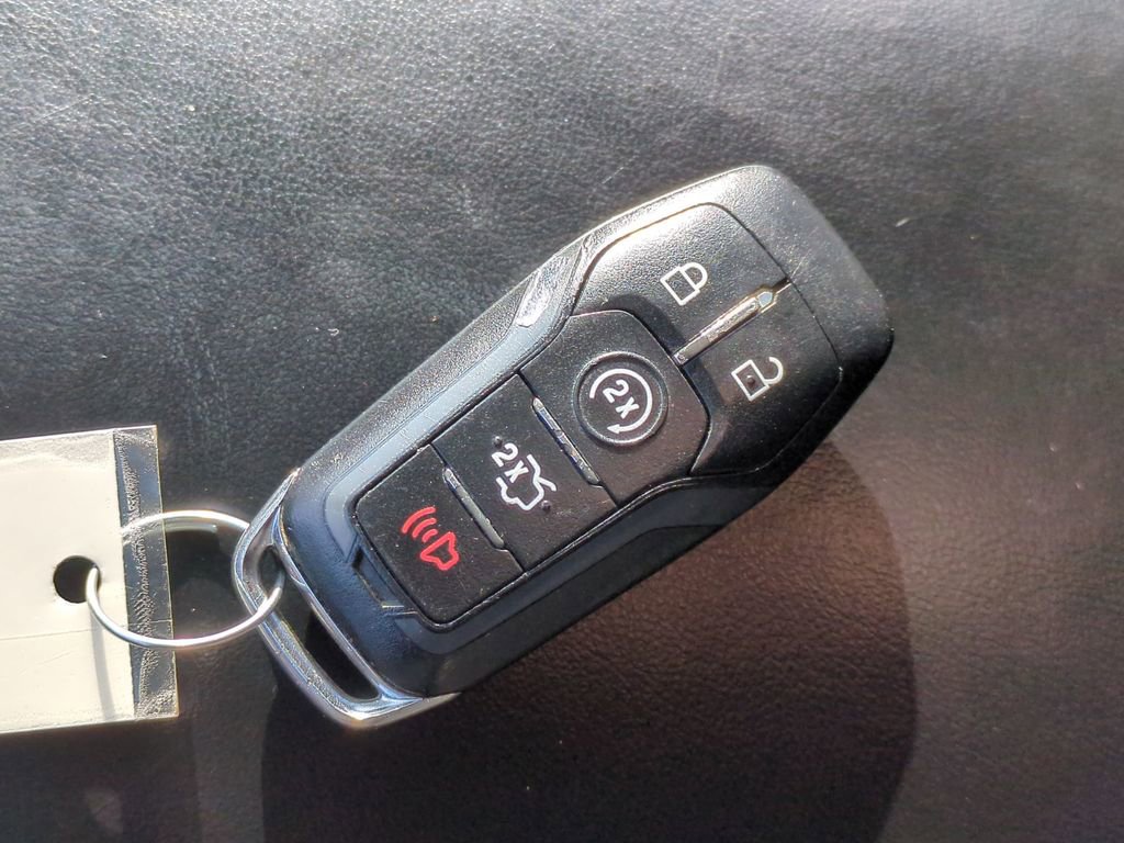 Used 2017 Lincoln MKX Reserve w/ Lincoln MKX Climate Package image 42