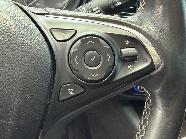 Used 2020 Buick Regal Essence AWD/4WD image 25