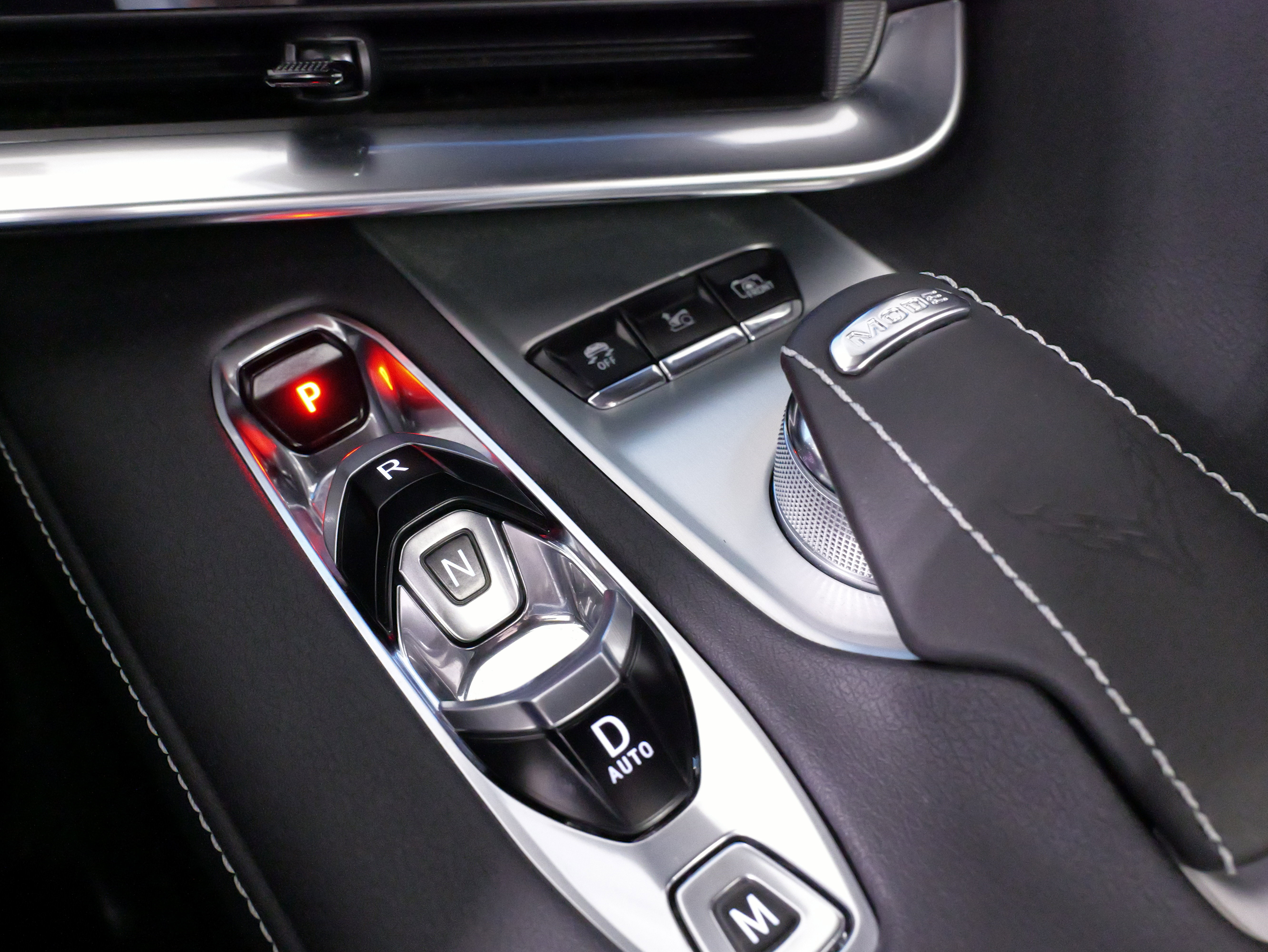 Used 2024 Chevrolet Corvette Stingray Preferred Conv w/ Z51 Performance Package RWD image 66
