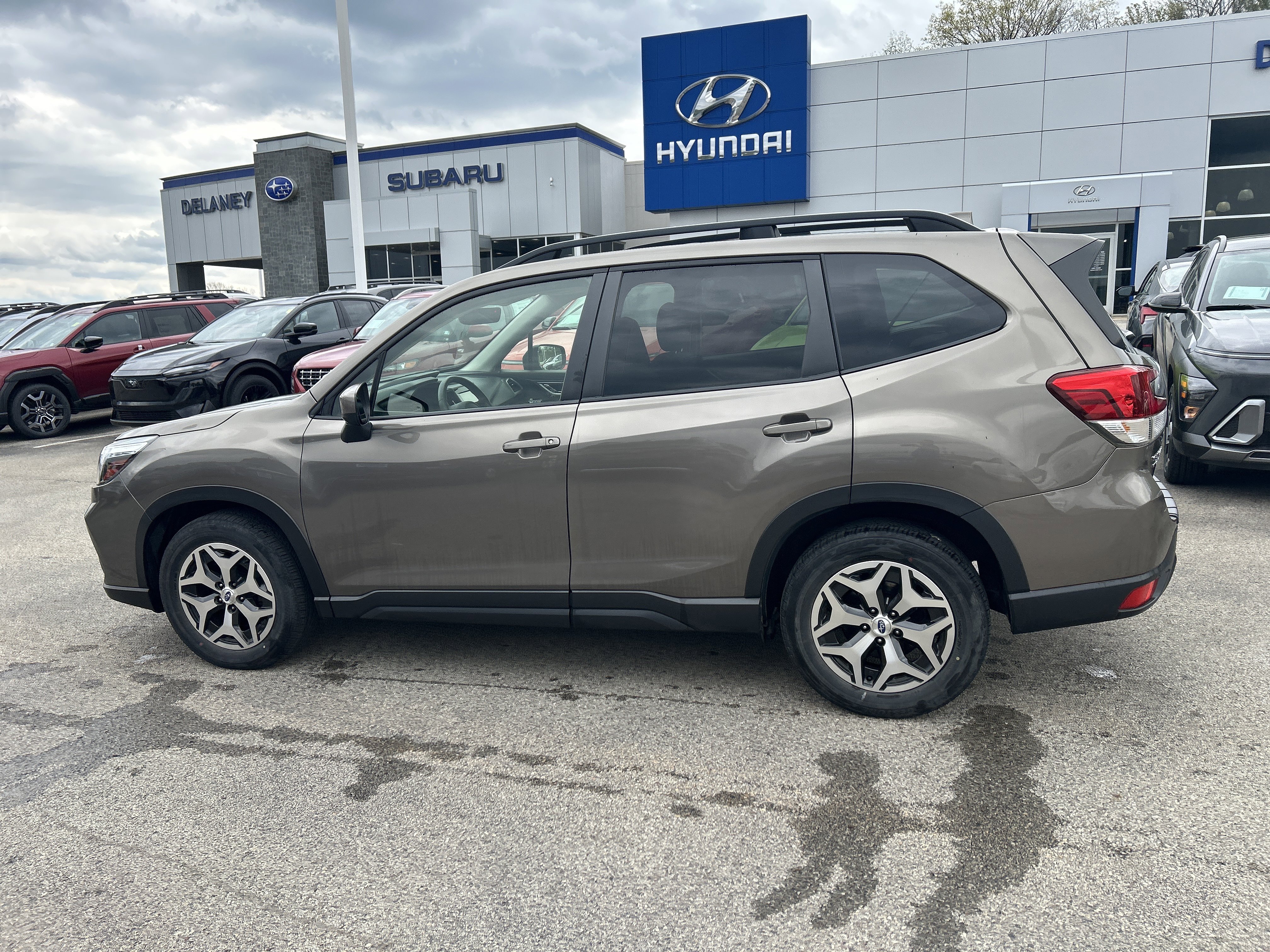 Used 2021 Subaru Forester Premium w/ Popular Package #1 AWD/4WD image 16