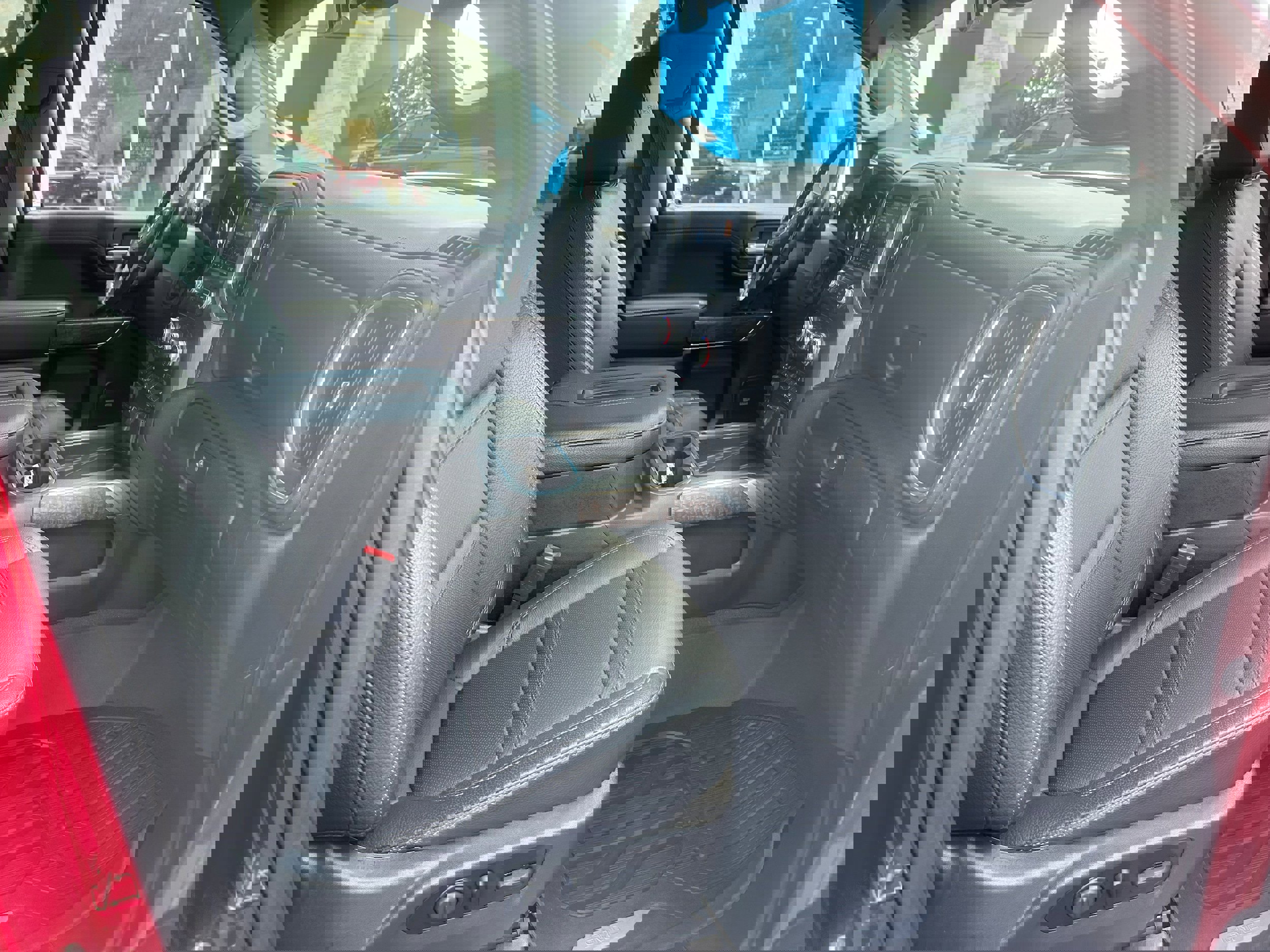 Used 2021 GMC Sierra 1500 Denali w/ Driver Alert Package II image 5