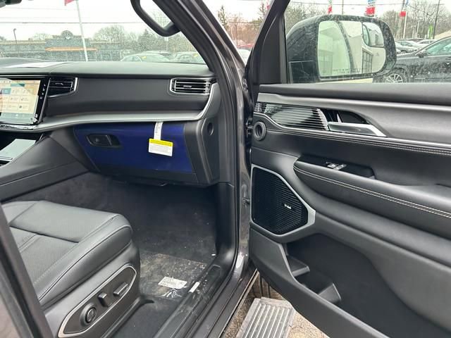 New 2026 Jeep Grand Wagoneer L Limited image 30