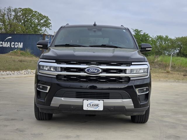 Used 2024 Ford Expedition Limited image 3