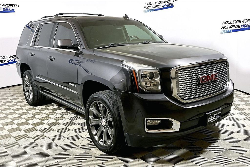Used 2017 GMC Yukon Denali w/ Open Road Package AWD/4WD image 3