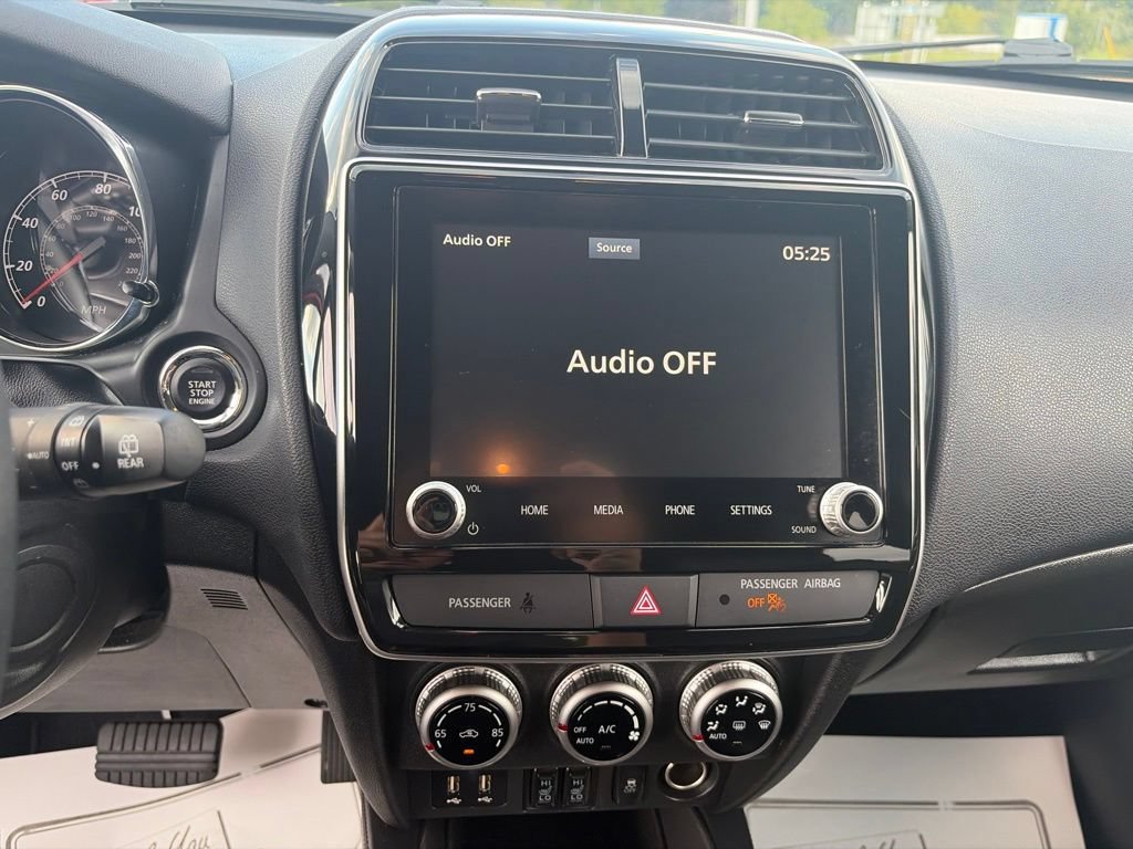 Used 2025 Mitsubishi Outlander Sport ES AWD/4WD image 23