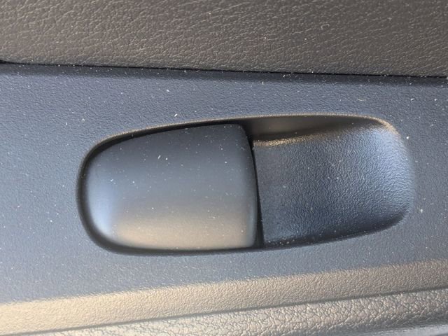 Used 2024 Nissan Kicks SR image 25