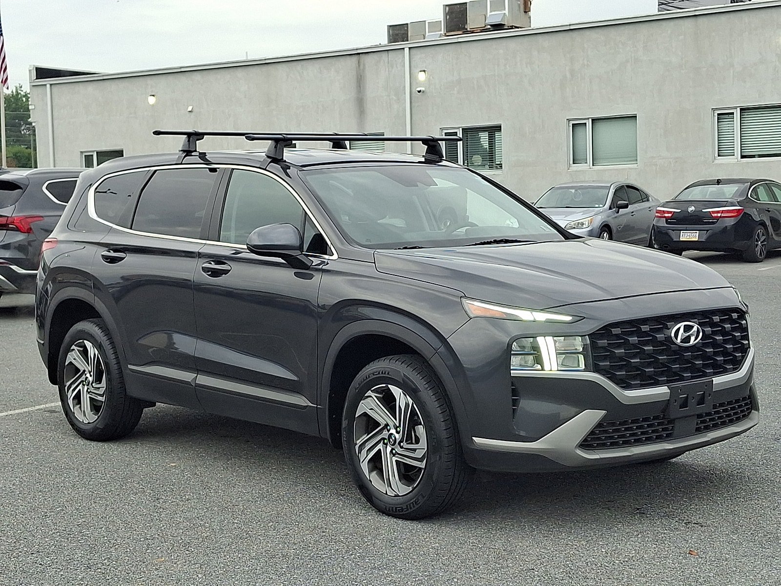 Certified 2023 Hyundai Santa Fe SE AWD/4WD image 3