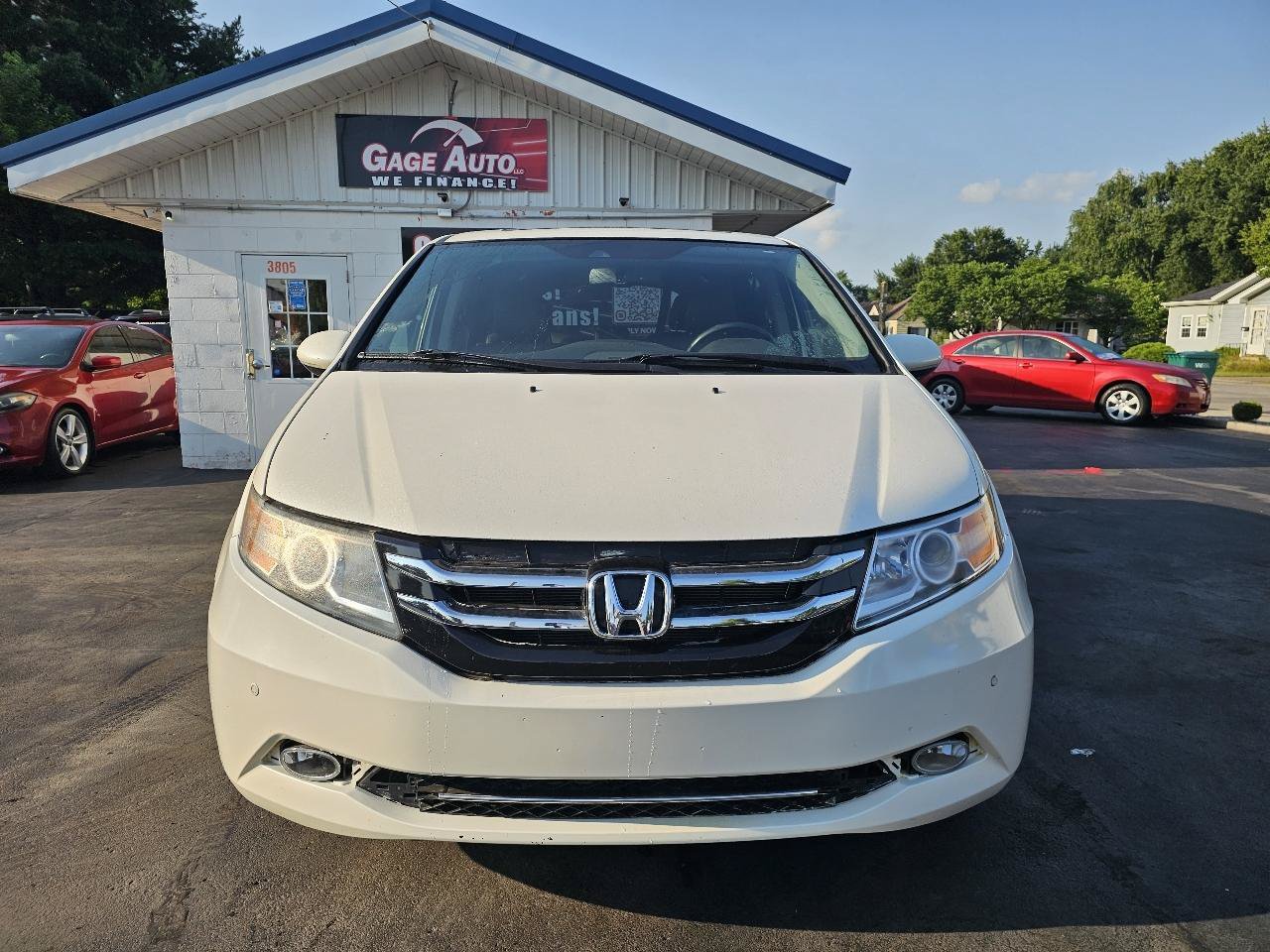 Used 2015 Honda Odyssey Touring image 3