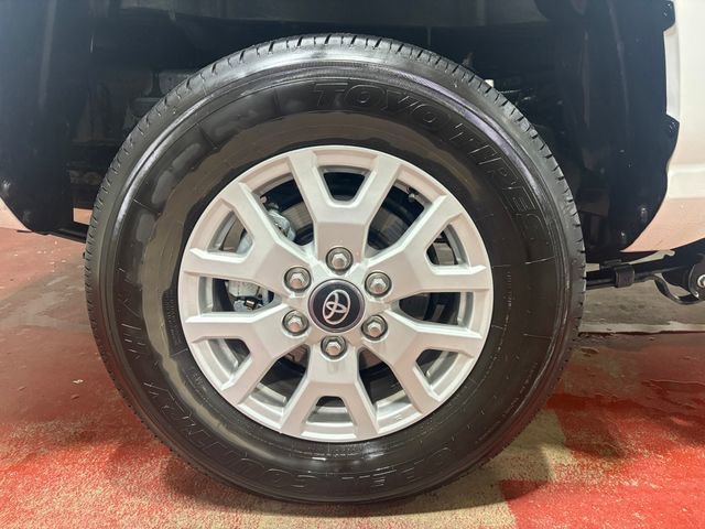 Used 2025 Toyota Tacoma SR image 22