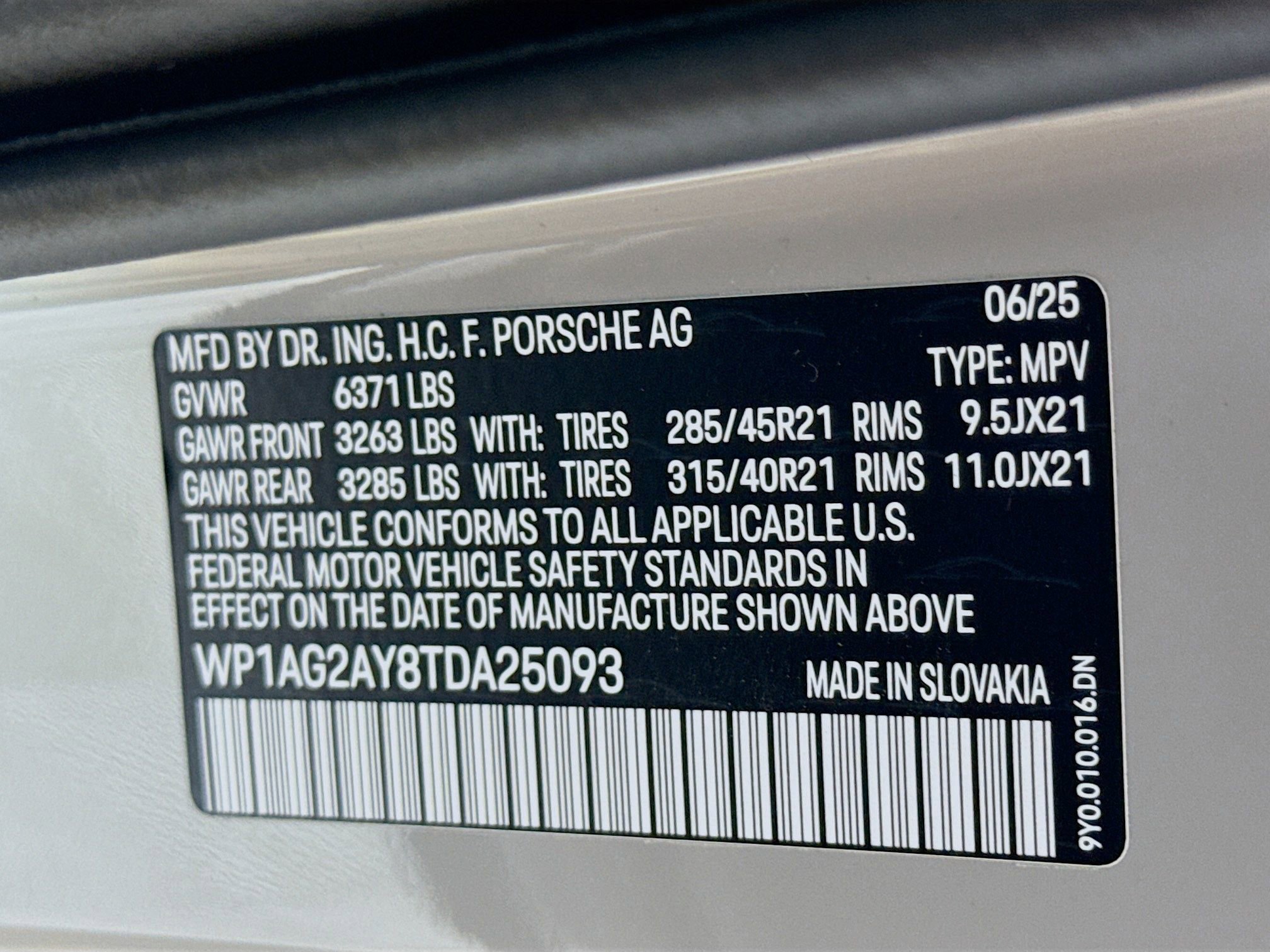 Certified 2026 Porsche Cayenne GTS image 26