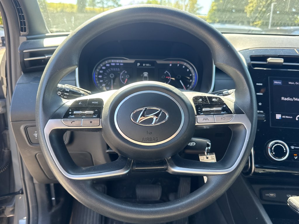 Used 2023 Hyundai Santa Cruz SE FWD image 15
