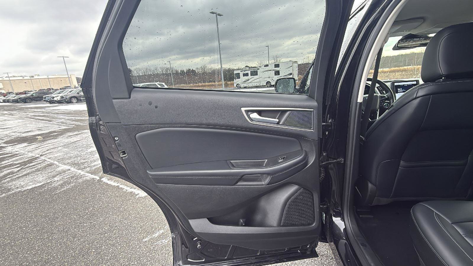 Used 2023 Ford Edge SEL image 23