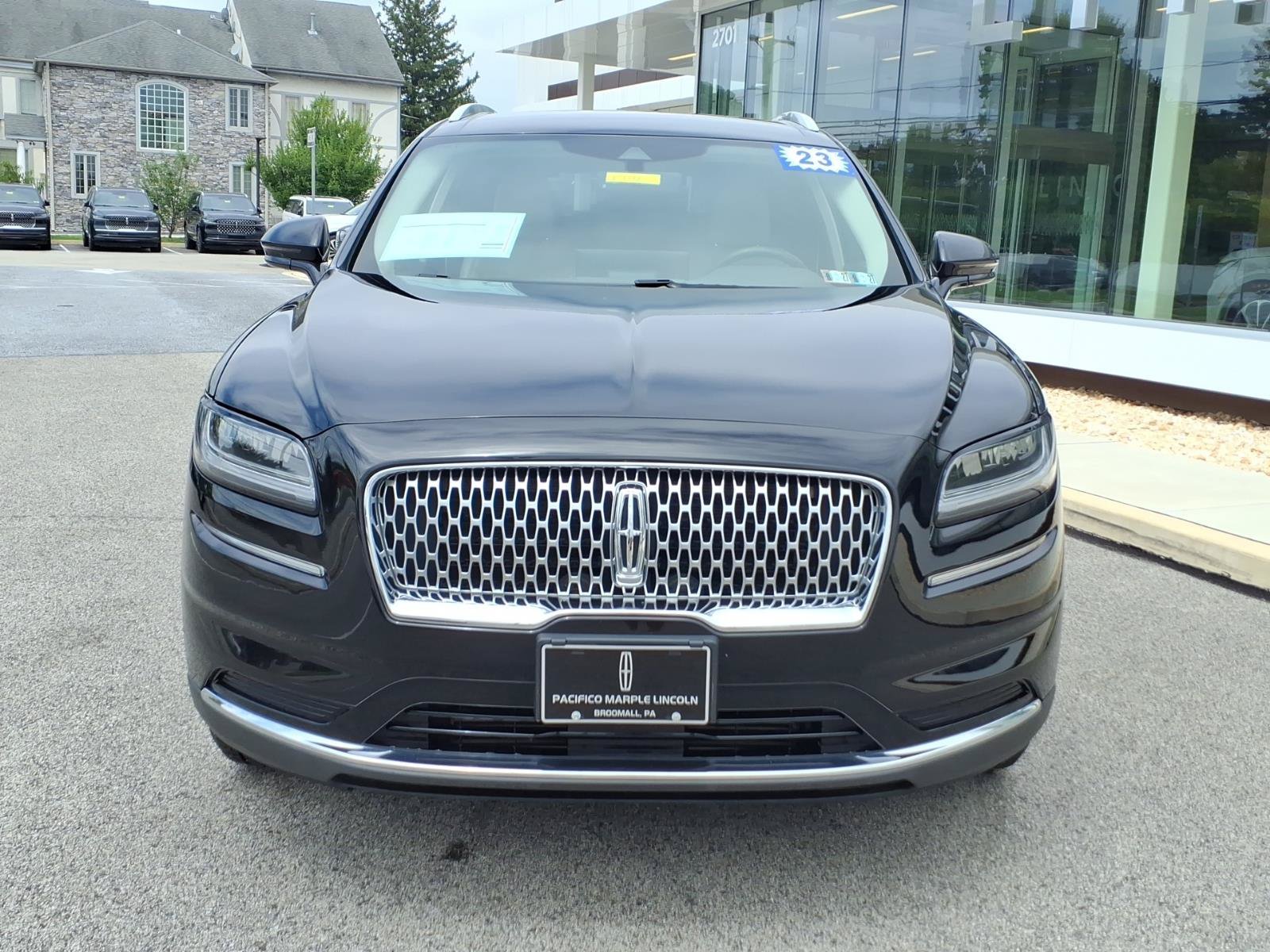 Certified 2023 Lincoln Nautilus FWD w/ Premium Package image 8